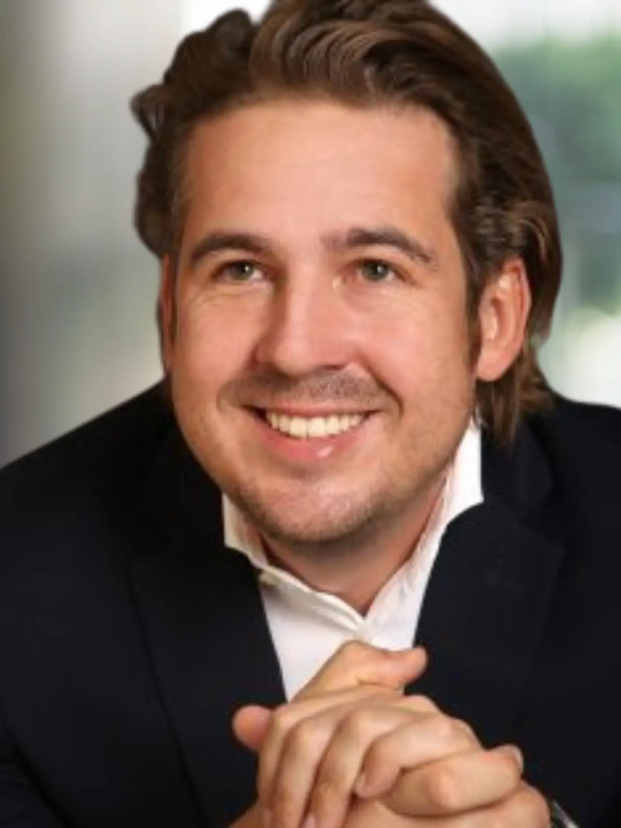 Mag. Florian Kulterer, Geschäftsführer von IMMOXX und staatlich geprüfter Immobilientreuhänder